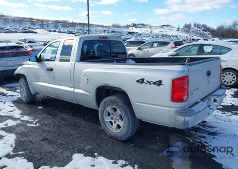 2006 Dodge Dakota Slt z USA, uszkodzony, nr VIN 1D7HW42N06S630332